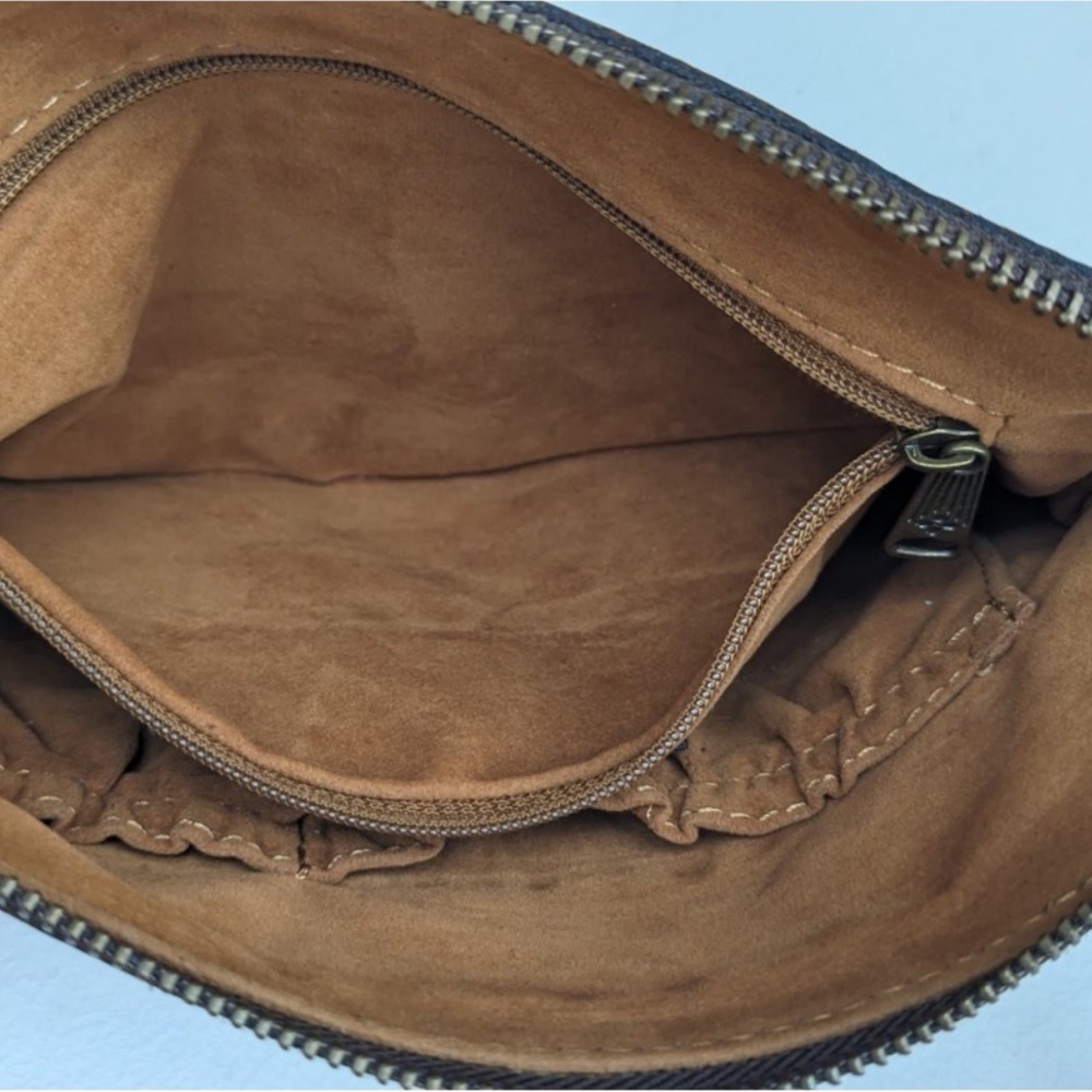 Patricia Nash Leather Wristlet/Clutch - Picture 4 of 6